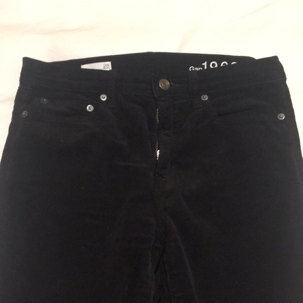 GAP black corduroy high rise skinny jean